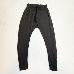 Under Armour elastic waist pull on drop crotch joggers sweatpants - XS‎